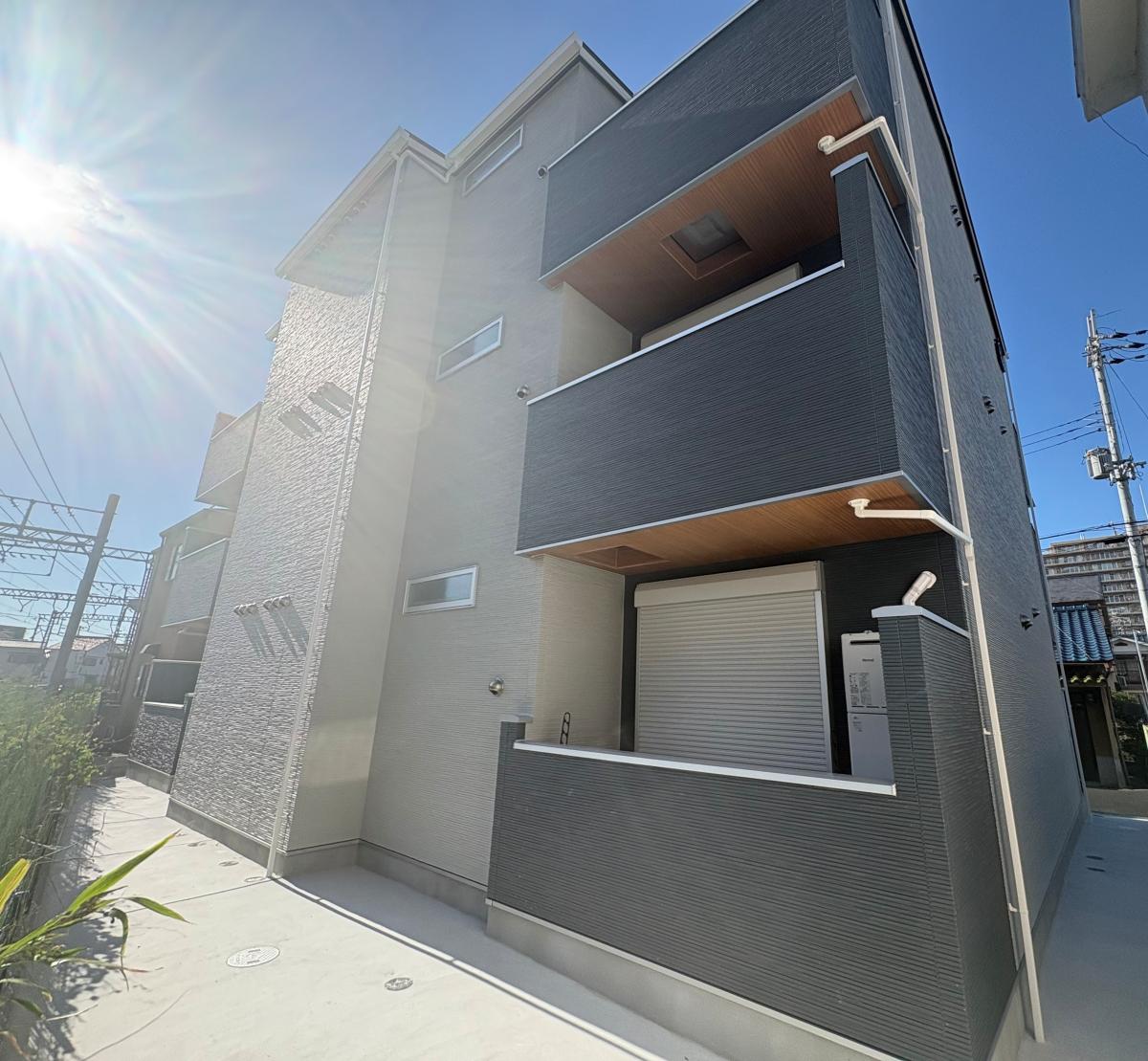「松原市東新町」新築木造アパートが竣工いたしました
